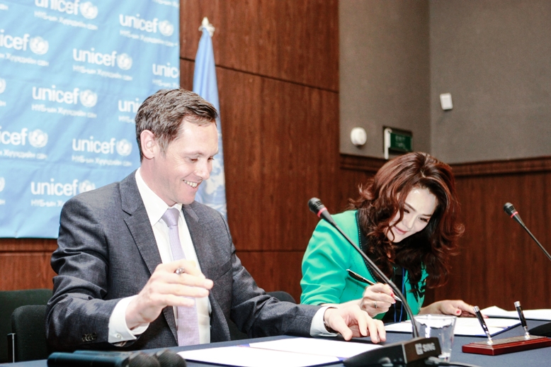 НҮБ-ын элч дуучин Т.Ариунаа нярайн эрүүл мэндийн асуудалд анхаарна